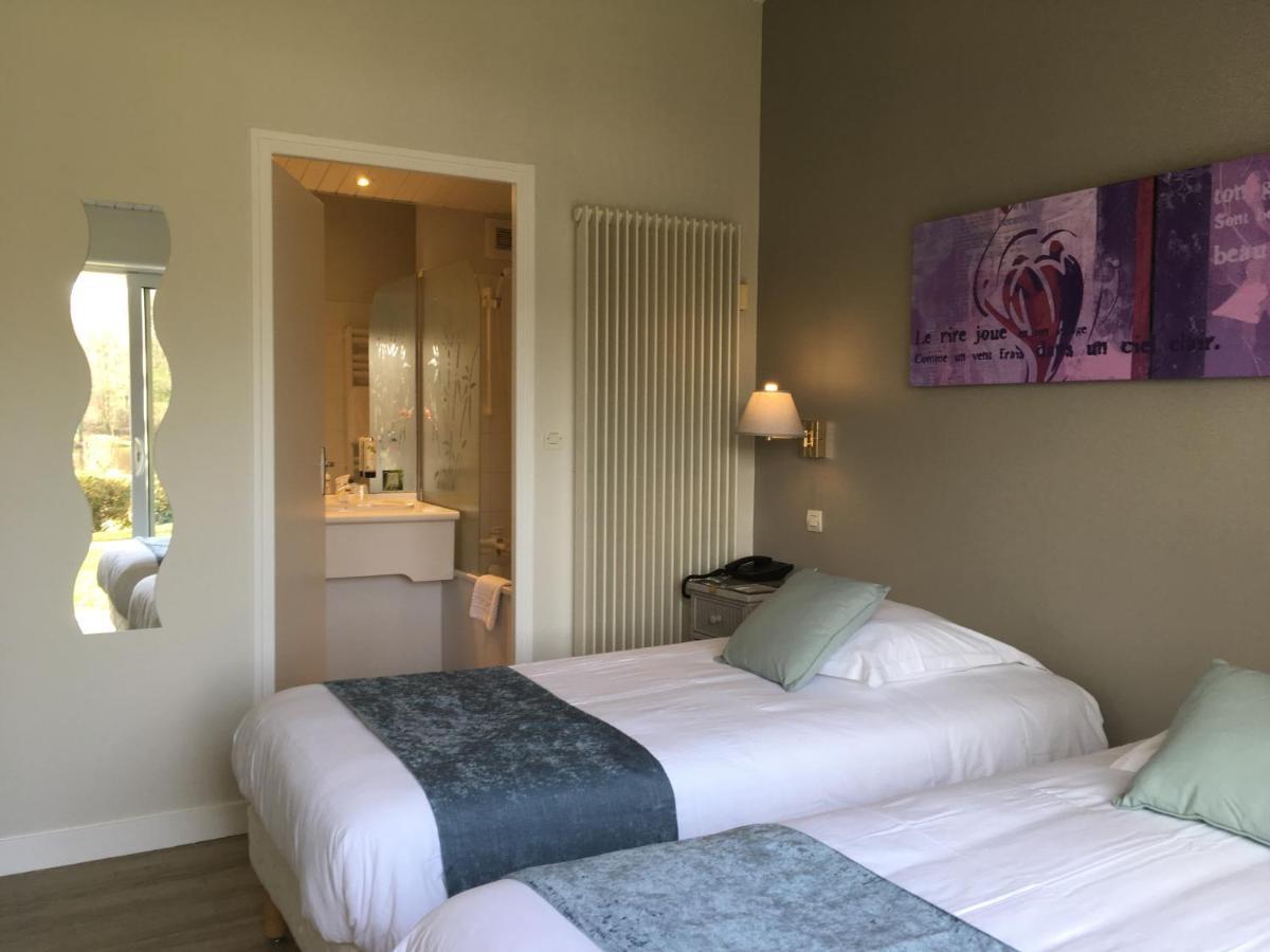 Logis Hotel Val De Vienne Le Vigeant Exteriér fotografie